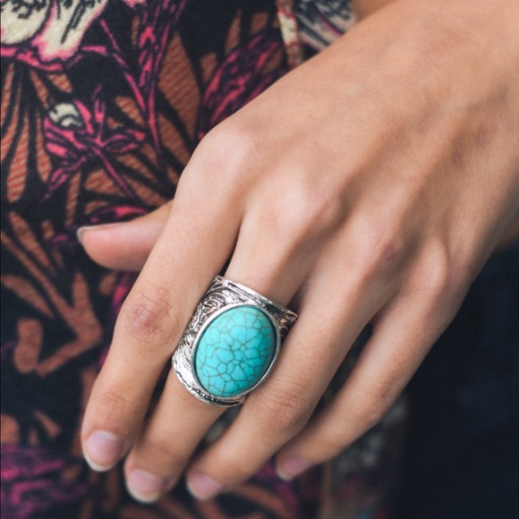 Jewelry - Round Stone Adjustable Ring